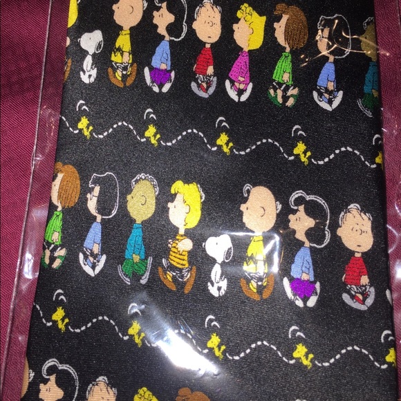 Peanuts Gang silk tie - Picture 3 of 8